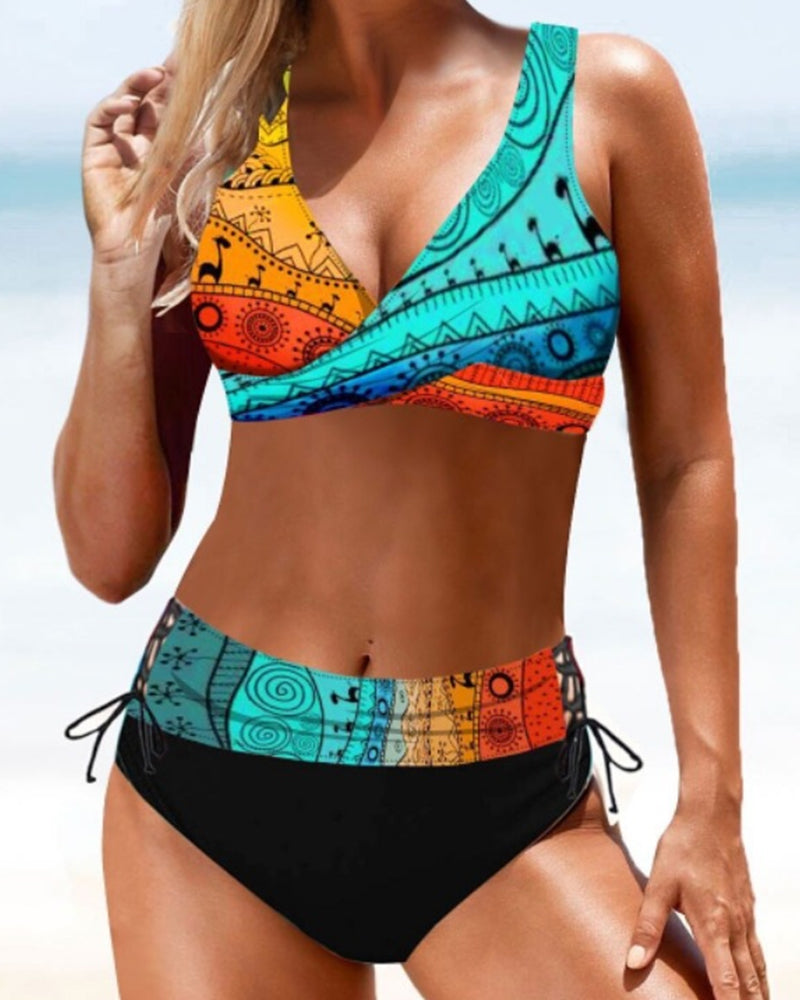 Manon – Šaren i veseo bikini