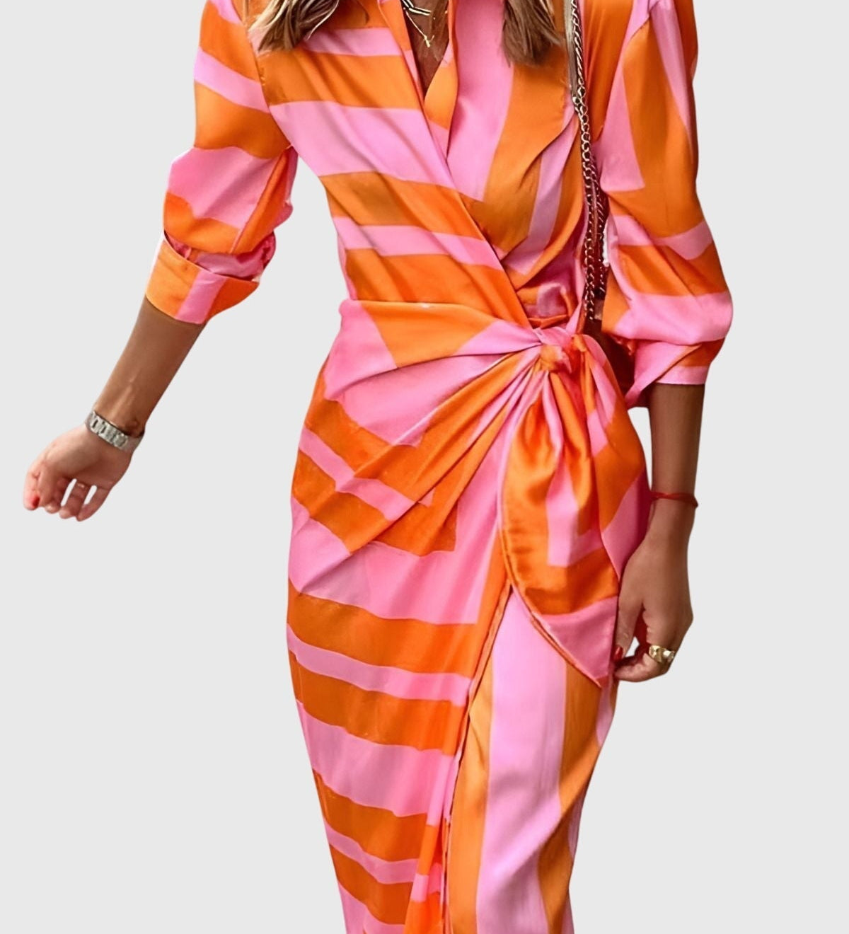 Everly | Elegantna Wrap Haljina s Uzorkom