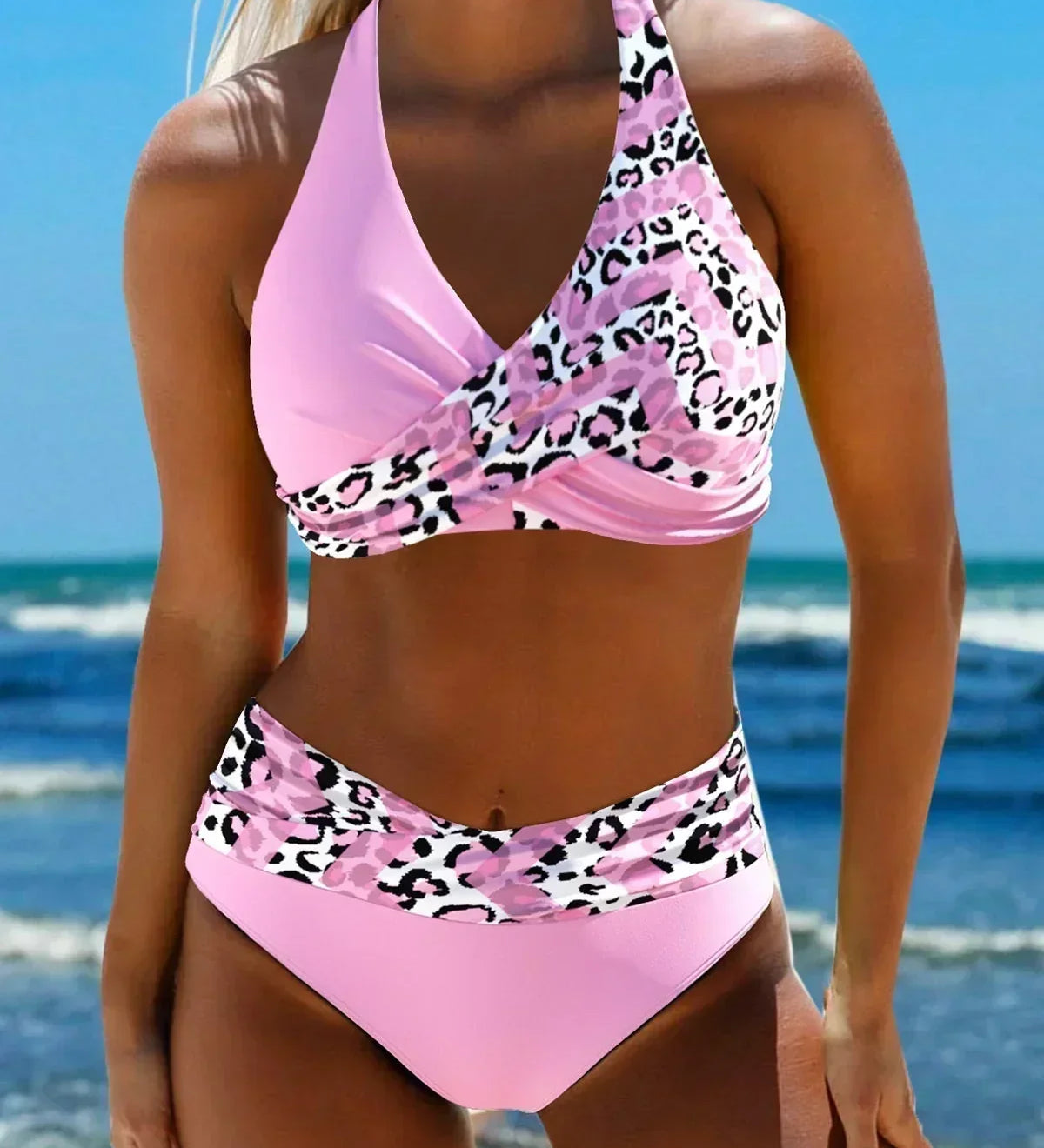 Lucie – Prekriženi bikini